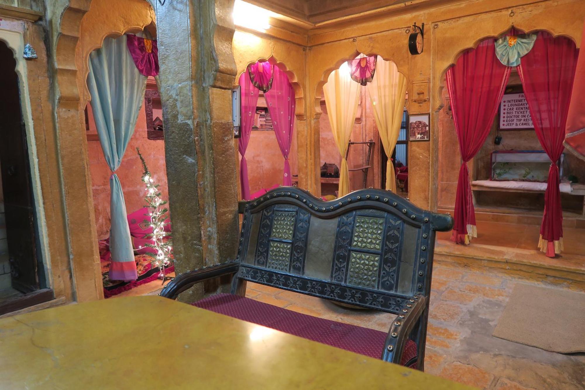 Desert Haveli Guest House 자이살메르 외부 사진