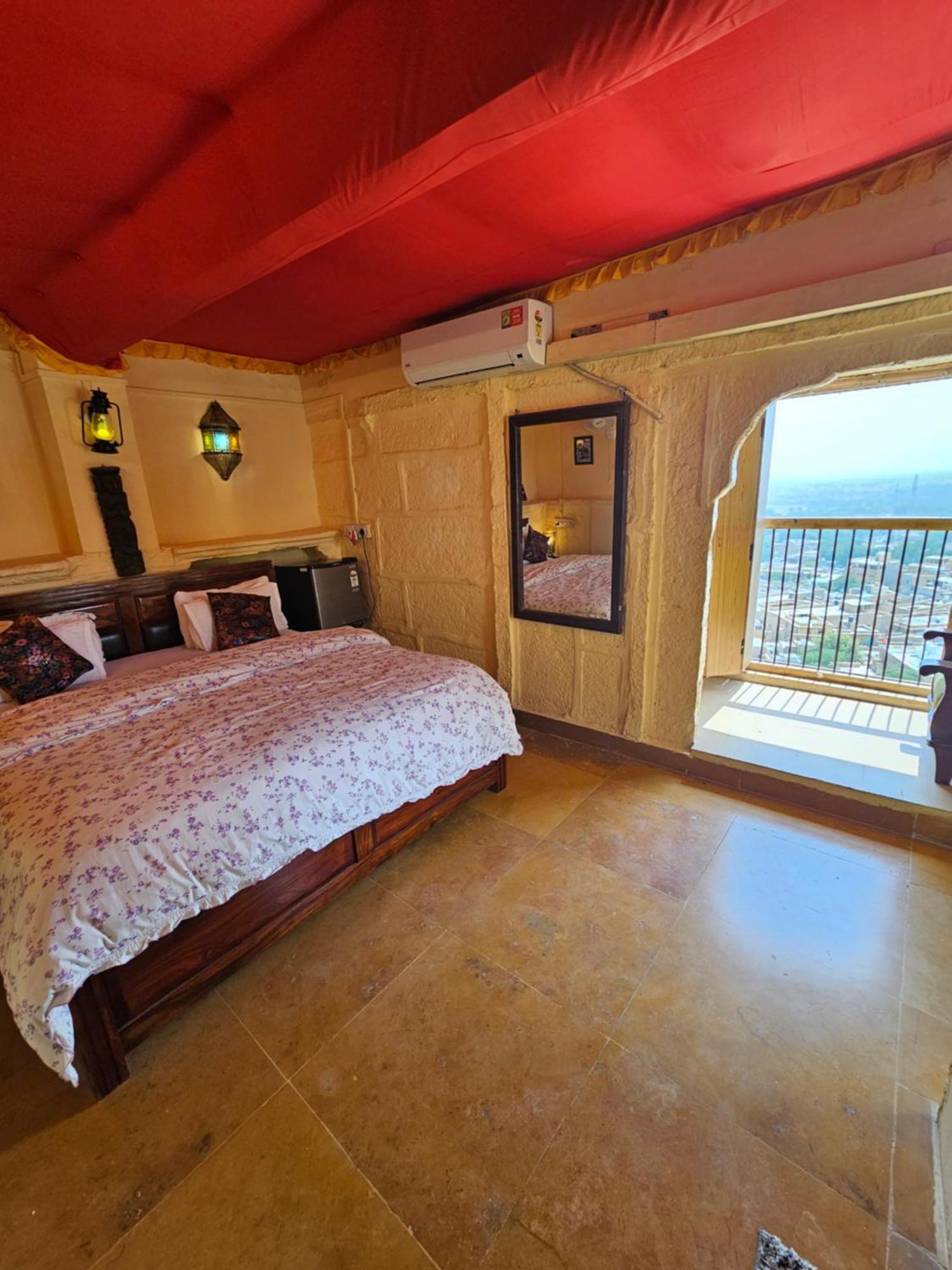Desert Haveli Guest House 자이살메르 객실 사진