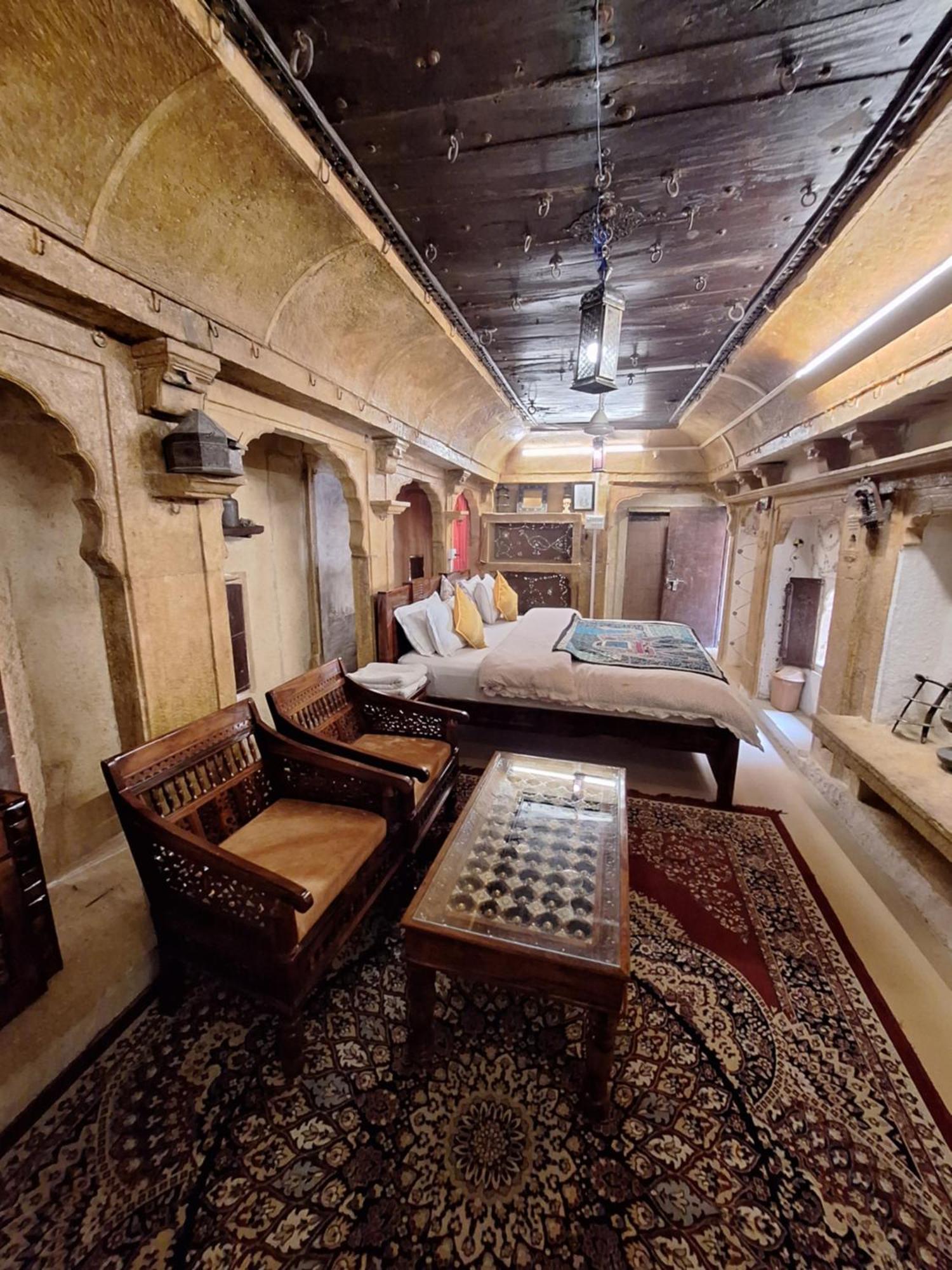 Desert Haveli Guest House 자이살메르 객실 사진